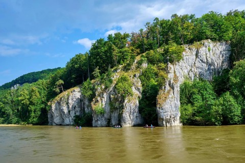 Rock formation Three Stone Brothers