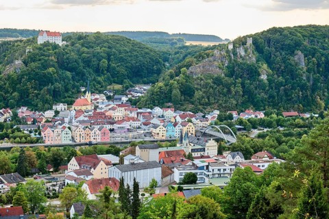 View over Riedenburg to Rosenburg Castle