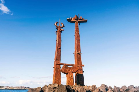 Erjos-En Jostailuak monument in the resort town named Costa Teguise