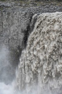 Falling water masses