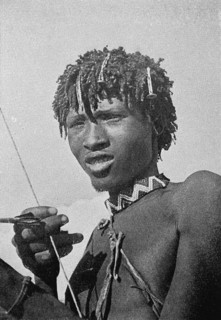Heigum Bushman with bow and arrow