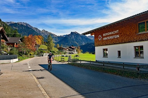 Ostrachtal with Hinterstein Mountain Guard House