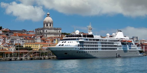 Cruise ship anchored at the terminal in front of the National Pantheon