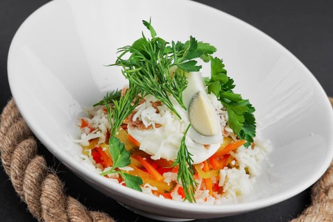 Salad with pickled carrot