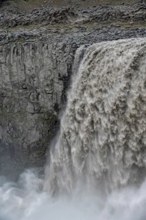 Falling water masses