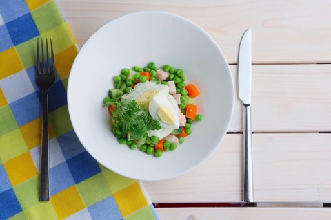 Top view of salad with green bean