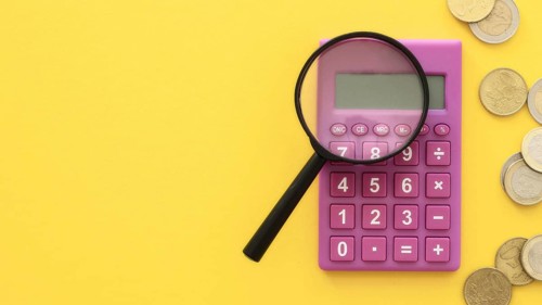 Magnifier calculator with copy space