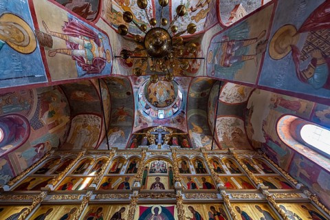Icons on the wall of the Bogoroditse-Uspenskiy Sviyazhsky Monastery