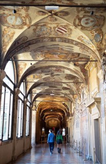 Portico in the Biblioteca Comunale dell'Archiginnasio
