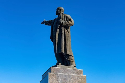 Lenin statue