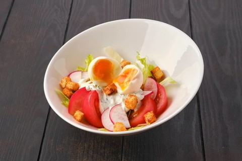 Salad with fresh tomato