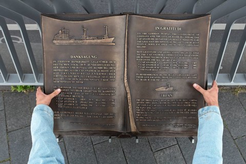 Commemorative plaque of a thank-you to the Cap Anamur for rescued Vietnamese refugees in the 1980s