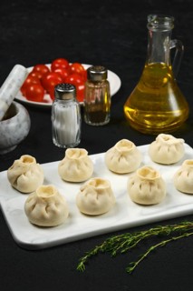 Frozen dumplings with turkey and tarragon