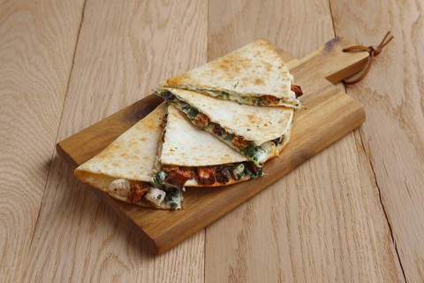 Tortillas stuffed with meat
