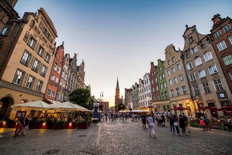 Hanseatic league houses on the Motlawa river at sunset