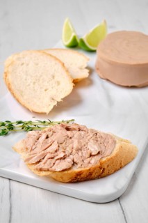Sandwich with cod liver