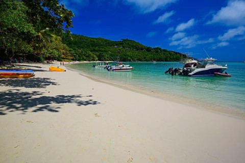 Bay of Baie Ternay Marine National Park