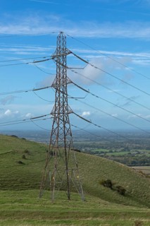 High voltage pylon