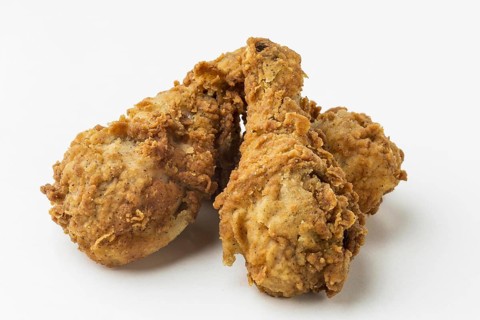 Close up fried chicken drumsticks