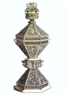 Silver-gilt salt container