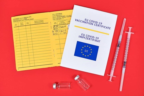 EU COVID-19 Vaccination certificate on paper