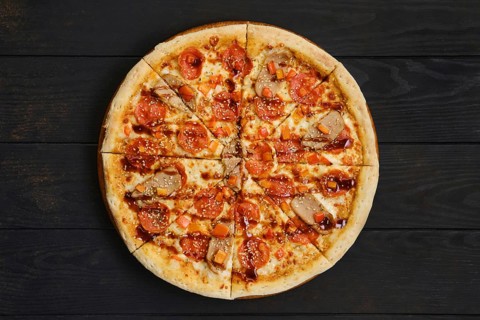 Pizza with pepperoni