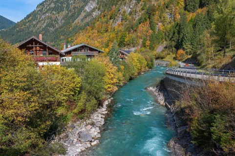 The Ostrach in the autumnal Ostrachtal