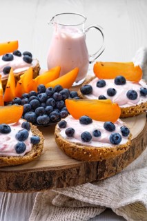 Sweet buns with soft cheese