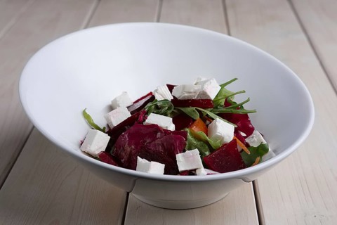 Salad with beetroot