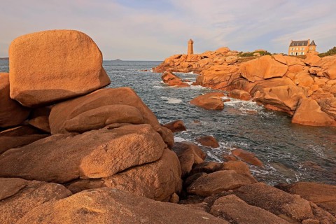 Rocks at the Phare