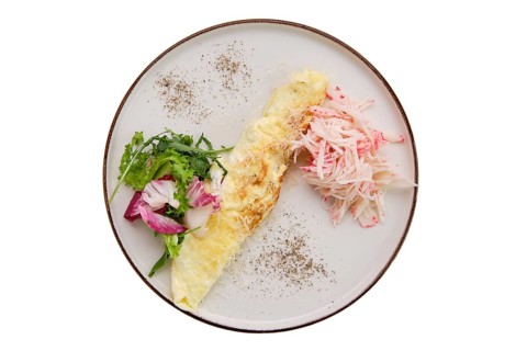 Omelette with crab meat and salad