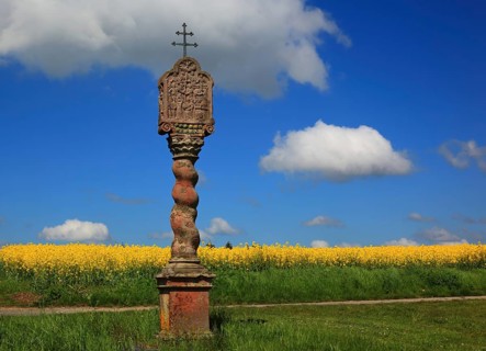 Wayside shrine in the field landscape near Hofbieber in the Rhoen