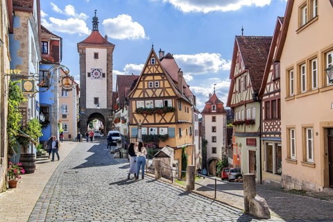 Ploenlein with Sieberstor and Kobolzeller Tor