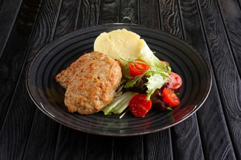 Cutlet with mashed potato