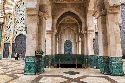 Access to the Hamam in the courtyard of the Hassan II Mosque