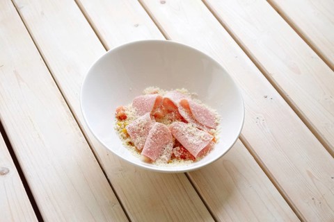 Salad with ham