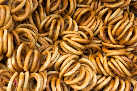 Turkish simits/bagels without sesame in the view