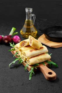 Thin crepe stuffed with chicken offal