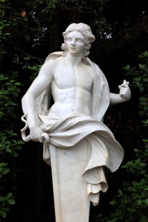 Statues and busts in the castle park