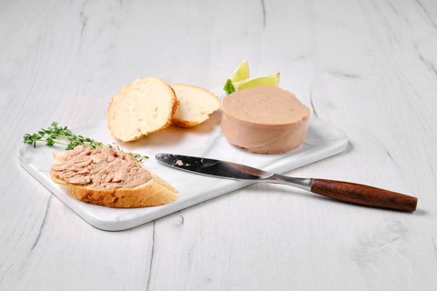 Sandwich with cod liver