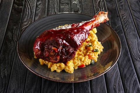 Roast turkey thigh with rice and zuccini