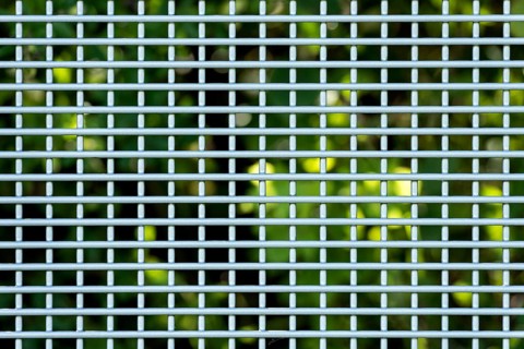 Tight iron wire mesh