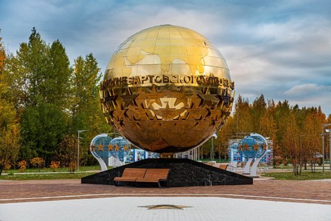 Monument to the Stars of Nizhnevartovsk Sport