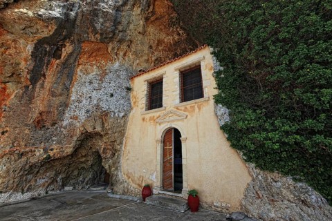 Monastery in the mountains near the coastal road to Agios Nikolaos