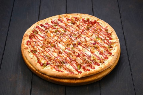 Mexican pizza with bacon