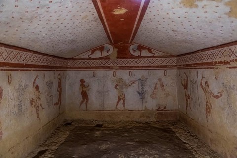 Beautiful wall paintings in the Necropolis of Tarchuna