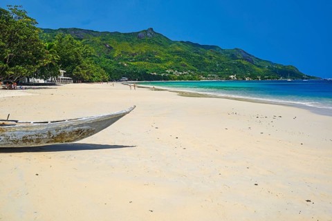 The kilometre-long dream beach of Beau Vallon