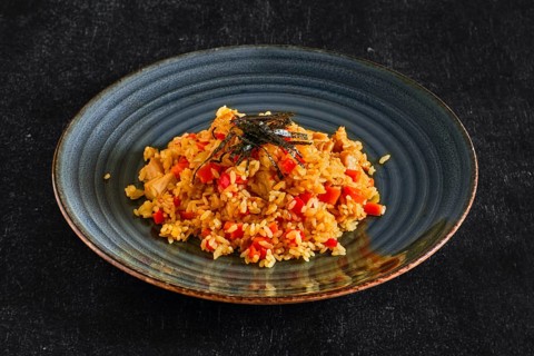 Curry risotto with chicken and bell pepper