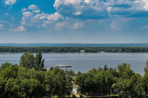 Overlook over the Volga from the Monument of Glory