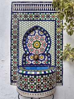 Washbasin on a wall in a riad